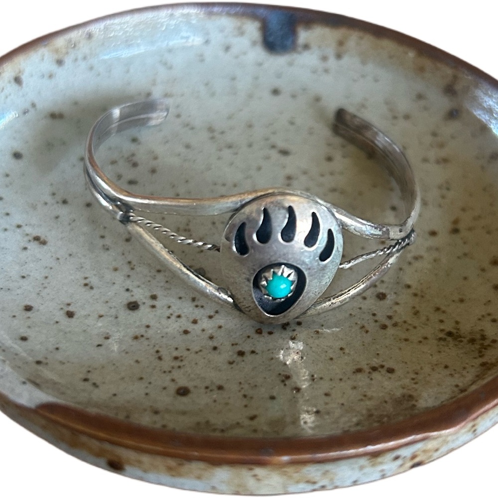 Child’s bear claw cuff